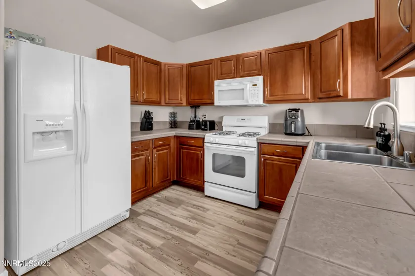 4179 Amber Marie, Reno, Nevada 89503, 2 Bedrooms Bedrooms, ,3 BathroomsBathrooms,Residential,Residential,Amber Marie,250058794