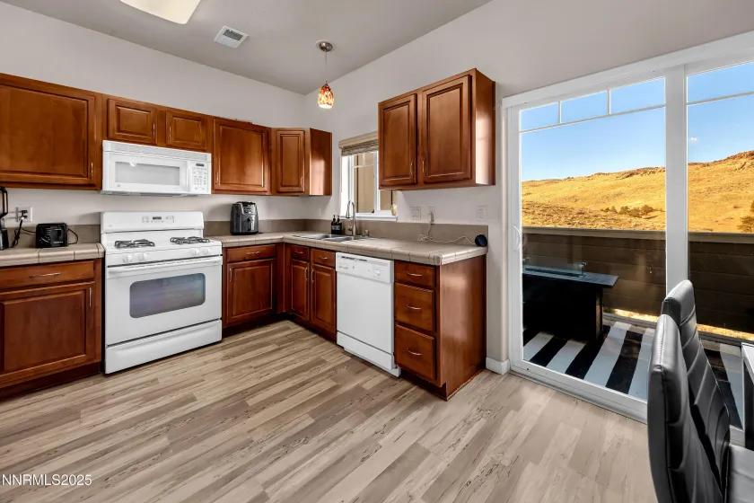 4179 Amber Marie, Reno, Nevada 89503, 2 Bedrooms Bedrooms, ,3 BathroomsBathrooms,Residential,Residential,Amber Marie,250058794