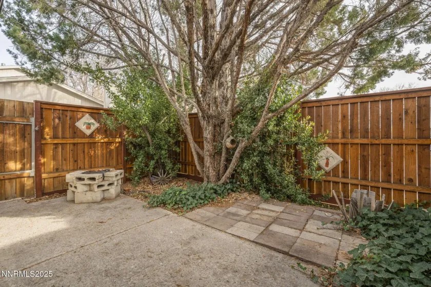 1029 Brooktree, Sparks, Nevada 89434, 3 Bedrooms Bedrooms, ,2 BathroomsBathrooms,Residential,Residential,Brooktree,250058797