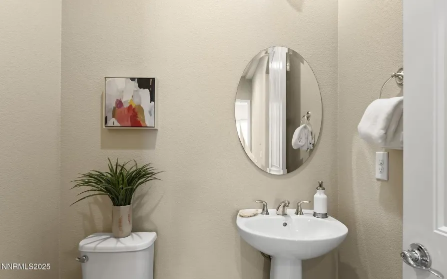 1969 Phaethon, Reno, Nevada 89521, 2 Bedrooms Bedrooms, ,3 BathroomsBathrooms,Residential,Residential,Phaethon,250058799