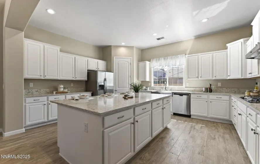 1969 Phaethon, Reno, Nevada 89521, 2 Bedrooms Bedrooms, ,3 BathroomsBathrooms,Residential,Residential,Phaethon,250058799