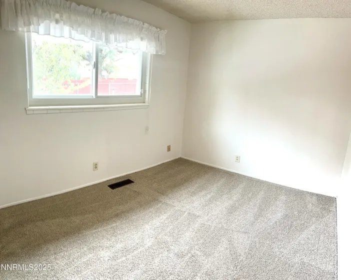 119 Devere, Sparks, Nevada 89431, 4 Bedrooms Bedrooms, ,2 BathroomsBathrooms,Residential,Residential,Devere,250054247