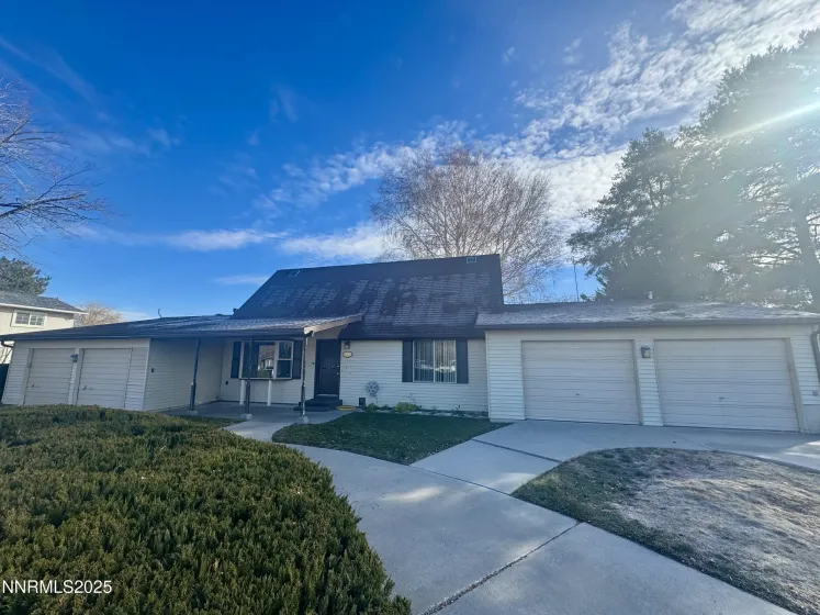 10 Julie, Winnemucca, Nevada 89445, 3 Bedrooms Bedrooms, ,2 BathroomsBathrooms,Residential,Residential,Julie,250058801