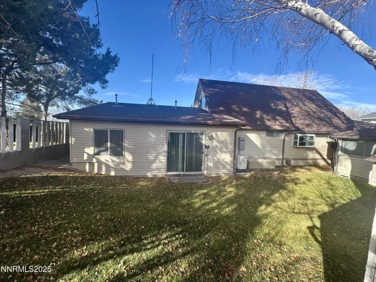 10 Julie, Winnemucca, Nevada 89445, 3 Bedrooms Bedrooms, ,2 BathroomsBathrooms,Residential,Residential,Julie,250058801