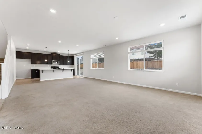 7260 Treeline, Sparks, Nevada 89436, 4 Bedrooms Bedrooms, ,3 BathroomsBathrooms,Residential,Residential,Treeline,250056270