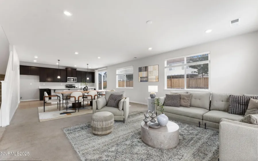 7260 Treeline, Sparks, Nevada 89436, 4 Bedrooms Bedrooms, ,3 BathroomsBathrooms,Residential,Residential,Treeline,250056270