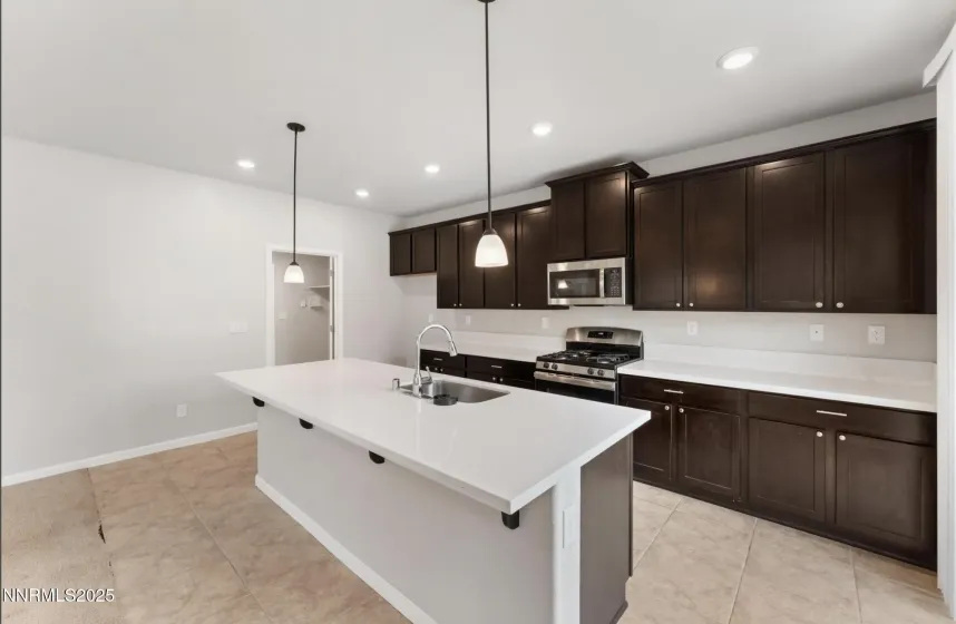 7260 Treeline, Sparks, Nevada 89436, 4 Bedrooms Bedrooms, ,3 BathroomsBathrooms,Residential,Residential,Treeline,250056270