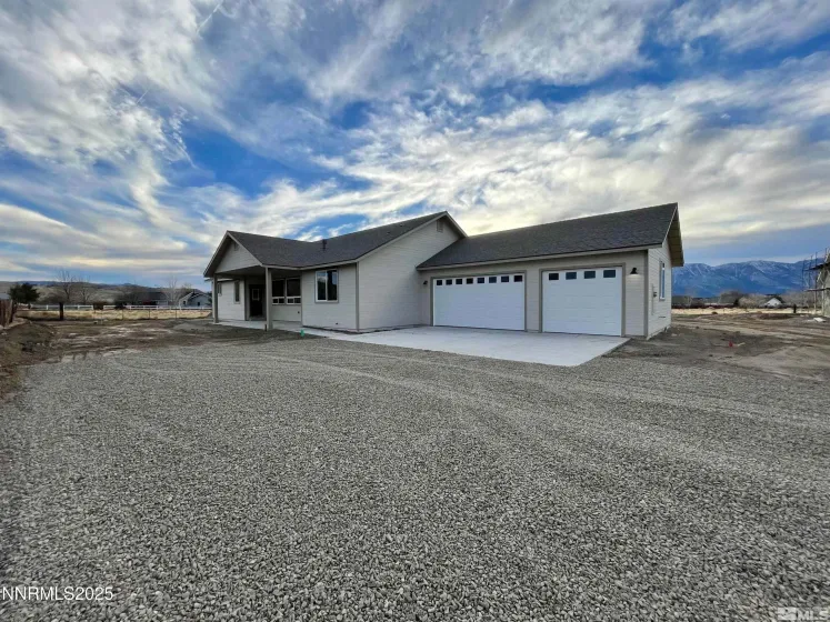 2608 Gordon, Minden, Nevada 89423, 3 Bedrooms Bedrooms, ,2 BathroomsBathrooms,Residential,Residential,Gordon,250055722