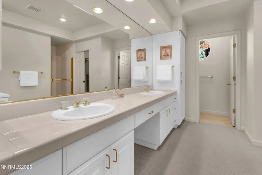 3850 Chinook Creek, Reno, Nevada 89519, 2 Bedrooms Bedrooms, ,3 BathroomsBathrooms,Residential,Residential,Chinook Creek,250058802