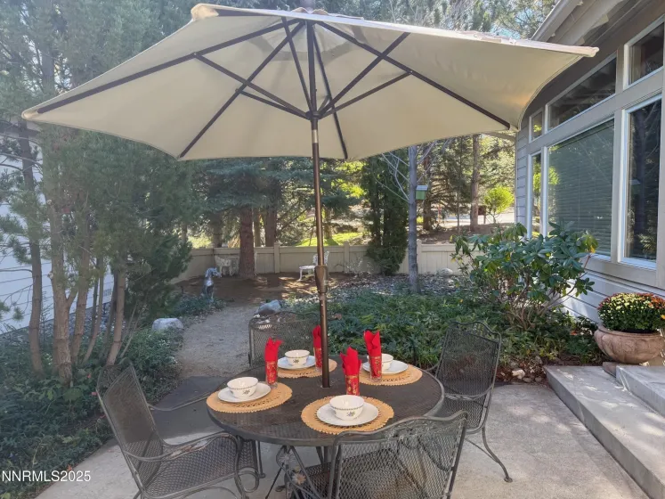 3850 Chinook Creek, Reno, Nevada 89519, 2 Bedrooms Bedrooms, ,3 BathroomsBathrooms,Residential,Residential,Chinook Creek,250058802