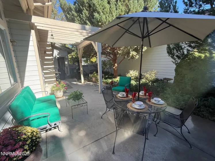 3850 Chinook Creek, Reno, Nevada 89519, 2 Bedrooms Bedrooms, ,3 BathroomsBathrooms,Residential,Residential,Chinook Creek,250058802