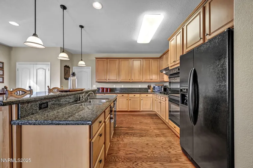 6142 Mia Vista, Reno, Nevada 89502, 4 Bedrooms Bedrooms, ,3 BathroomsBathrooms,Residential,Residential,Mia Vista,250058806