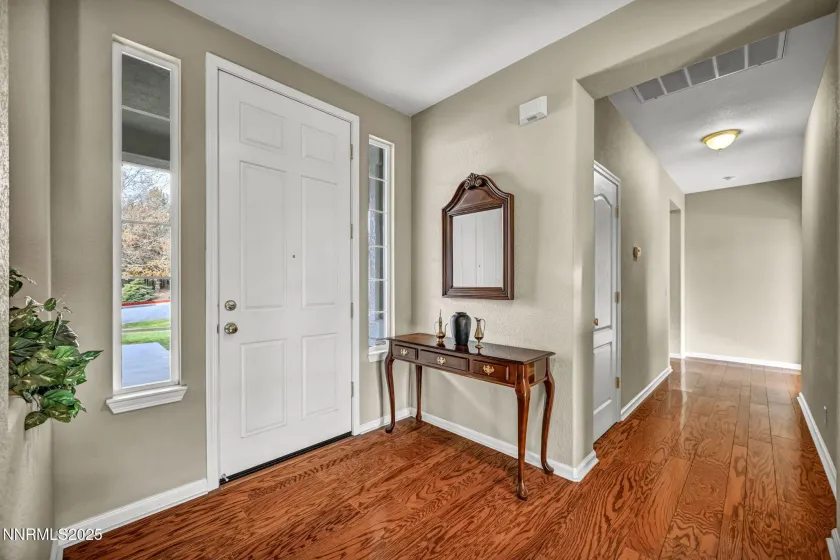 6142 Mia Vista, Reno, Nevada 89502, 4 Bedrooms Bedrooms, ,3 BathroomsBathrooms,Residential,Residential,Mia Vista,250058806