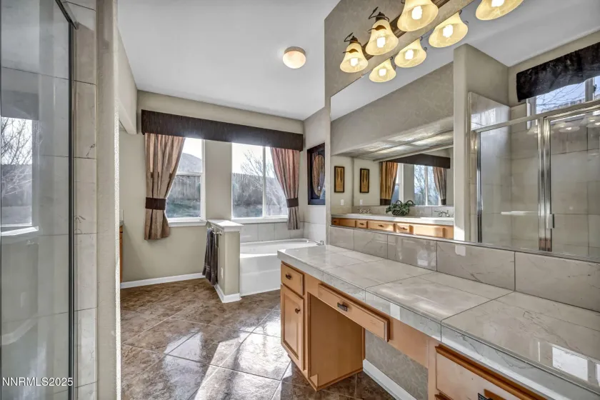 6142 Mia Vista, Reno, Nevada 89502, 4 Bedrooms Bedrooms, ,3 BathroomsBathrooms,Residential,Residential,Mia Vista,250058806