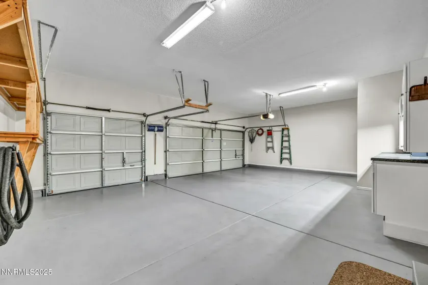 6142 Mia Vista, Reno, Nevada 89502, 4 Bedrooms Bedrooms, ,3 BathroomsBathrooms,Residential,Residential,Mia Vista,250058806