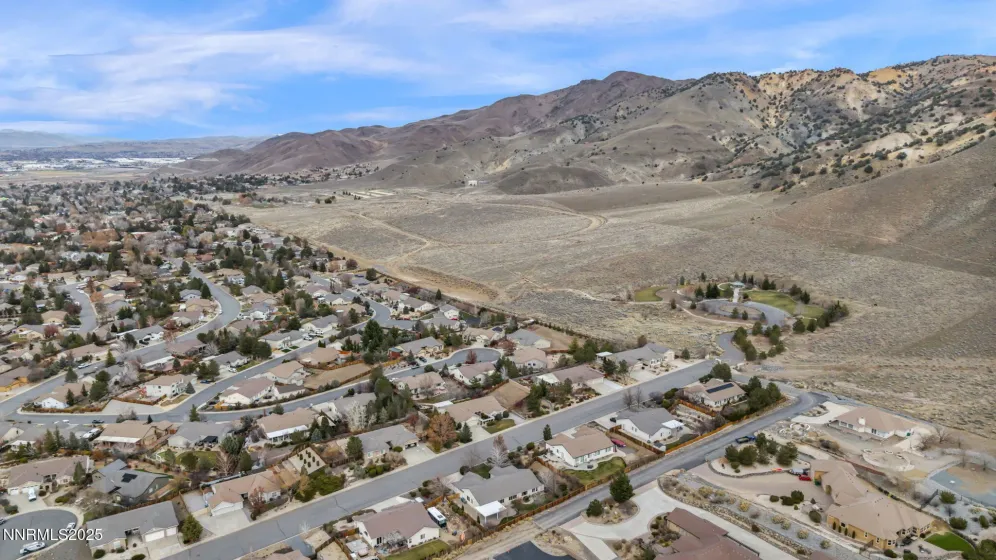 6142 Mia Vista, Reno, Nevada 89502, 4 Bedrooms Bedrooms, ,3 BathroomsBathrooms,Residential,Residential,Mia Vista,250058806