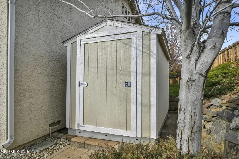 6142 Mia Vista, Reno, Nevada 89502, 4 Bedrooms Bedrooms, ,3 BathroomsBathrooms,Residential,Residential,Mia Vista,250058806