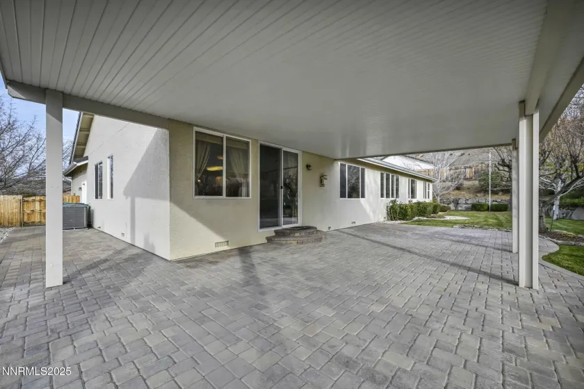 6142 Mia Vista, Reno, Nevada 89502, 4 Bedrooms Bedrooms, ,3 BathroomsBathrooms,Residential,Residential,Mia Vista,250058806