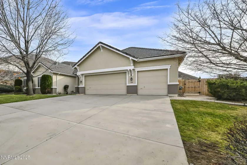 6142 Mia Vista, Reno, Nevada 89502, 4 Bedrooms Bedrooms, ,3 BathroomsBathrooms,Residential,Residential,Mia Vista,250058806