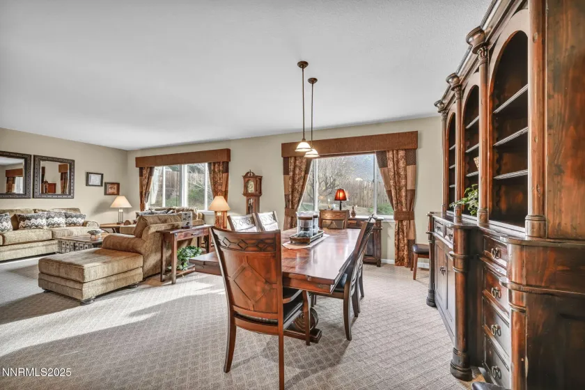 6142 Mia Vista, Reno, Nevada 89502, 4 Bedrooms Bedrooms, ,3 BathroomsBathrooms,Residential,Residential,Mia Vista,250058806