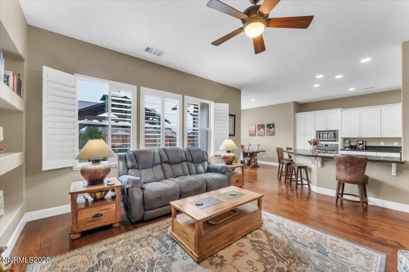 322 Desert Chukar, Spanish Springs, Nevada 89441, 3 Bedrooms Bedrooms, ,2 BathroomsBathrooms,Residential,Residential,Desert Chukar,250058809