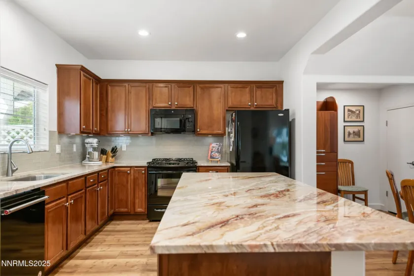 1304 Waterloo, Reno, Nevada 89509, 2 Bedrooms Bedrooms, ,3 BathroomsBathrooms,Residential,Residential,Waterloo,250058813