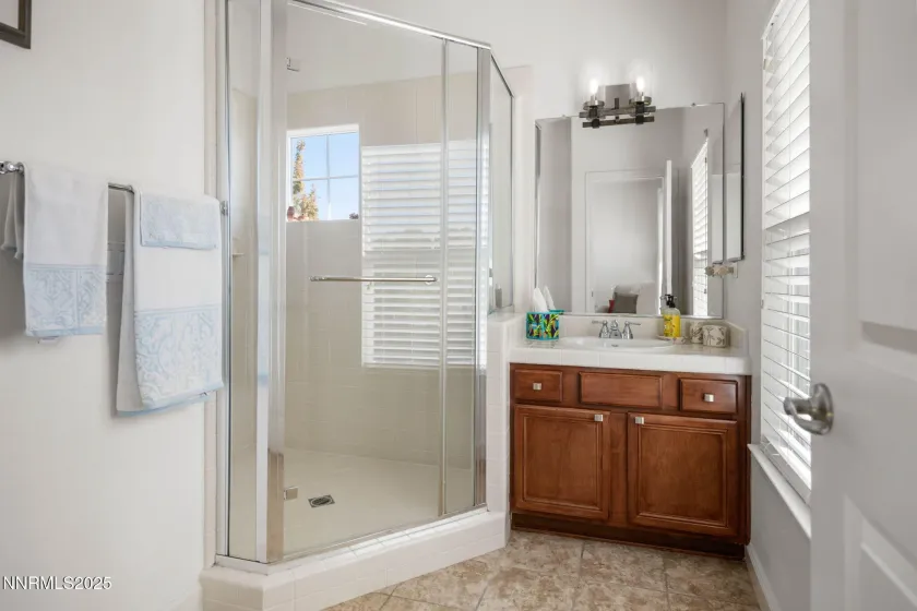 1304 Waterloo, Reno, Nevada 89509, 2 Bedrooms Bedrooms, ,3 BathroomsBathrooms,Residential,Residential,Waterloo,250058813