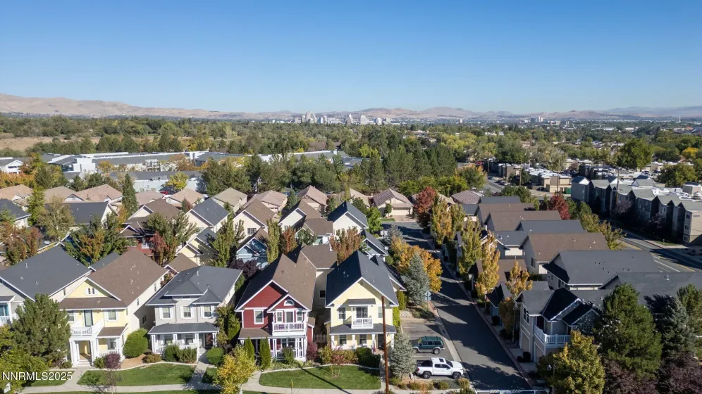 1304 Waterloo, Reno, Nevada 89509, 2 Bedrooms Bedrooms, ,3 BathroomsBathrooms,Residential,Residential,Waterloo,250058813