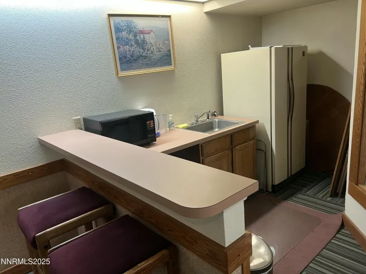 3095 Lakeside, Reno, Nevada 89509, 2 Bedrooms Bedrooms, ,2 BathroomsBathrooms,Residential,Residential,Lakeside,250057196