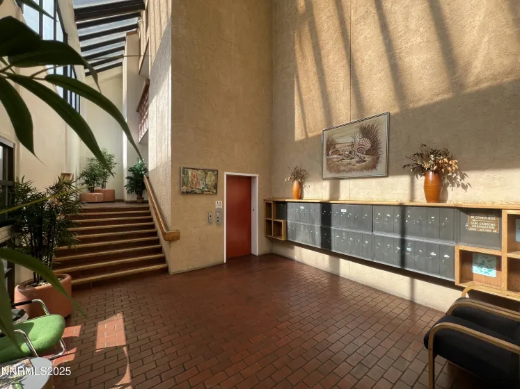 3095 Lakeside, Reno, Nevada 89509, 2 Bedrooms Bedrooms, ,2 BathroomsBathrooms,Residential,Residential,Lakeside,250057196