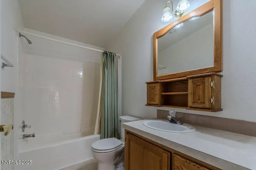 7 Pinto, Yerington, Nevada 89447, 3 Bedrooms Bedrooms, ,2 BathroomsBathrooms,Residential,Residential,Pinto,250058816