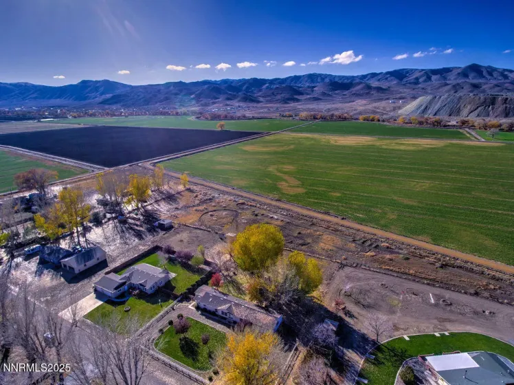 7 Pinto, Yerington, Nevada 89447, 3 Bedrooms Bedrooms, ,2 BathroomsBathrooms,Residential,Residential,Pinto,250058816