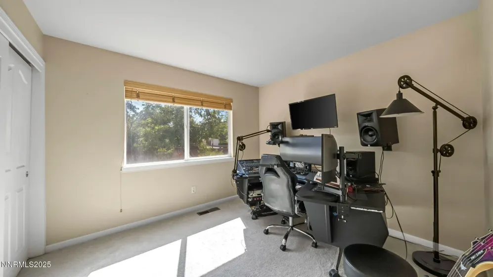 7302 Little Easy, Sparks, Nevada 89436, 4 Bedrooms Bedrooms, ,3 BathroomsBathrooms,Residential,Residential,Little Easy,250058818