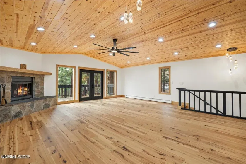 701 Tyner, Incline Village, Nevada 89451, 3 Bedrooms Bedrooms, ,3 BathroomsBathrooms,Residential,Residential,Tyner,250058820