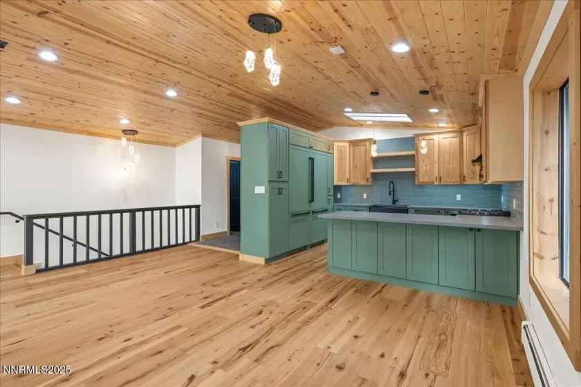 701 Tyner, Incline Village, Nevada 89451, 3 Bedrooms Bedrooms, ,3 BathroomsBathrooms,Residential,Residential,Tyner,250058820