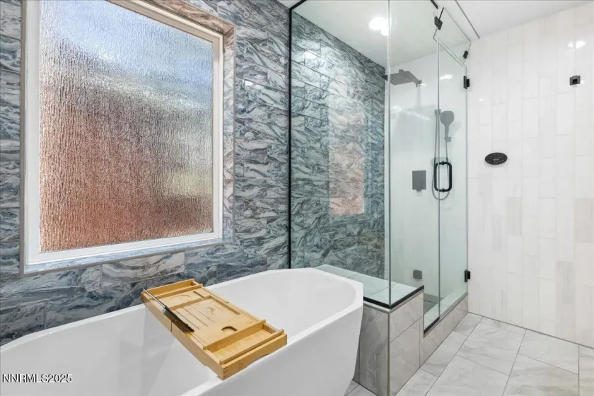 701 Tyner, Incline Village, Nevada 89451, 3 Bedrooms Bedrooms, ,3 BathroomsBathrooms,Residential,Residential,Tyner,250058820