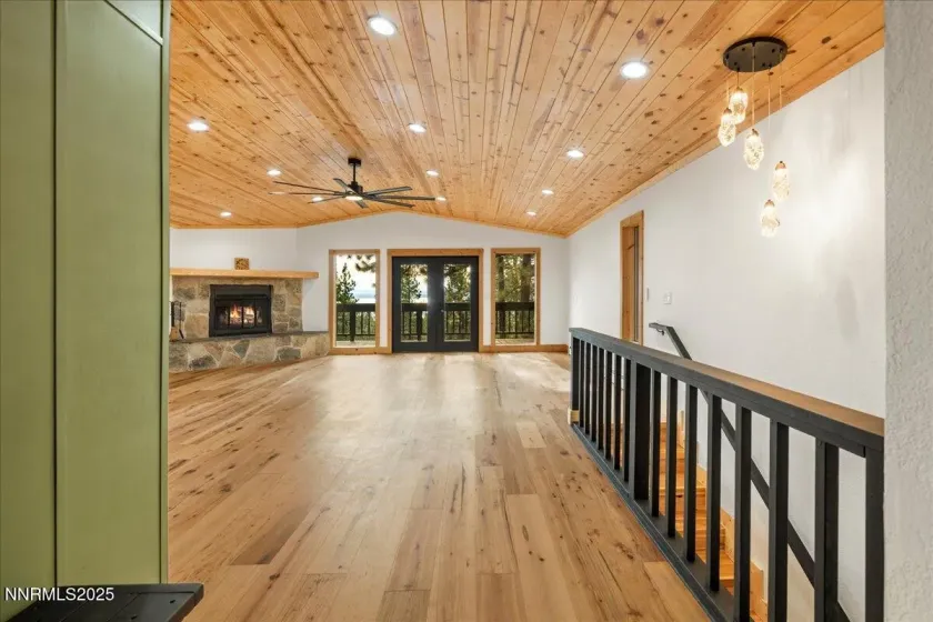 701 Tyner, Incline Village, Nevada 89451, 3 Bedrooms Bedrooms, ,3 BathroomsBathrooms,Residential,Residential,Tyner,250058820