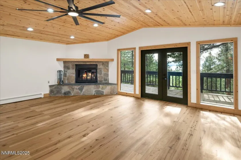 701 Tyner, Incline Village, Nevada 89451, 3 Bedrooms Bedrooms, ,3 BathroomsBathrooms,Residential,Residential,Tyner,250058820