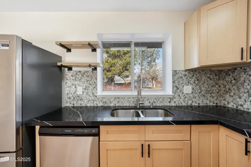 60 Rosetta Stone, Sparks, Nevada 89441, 3 Bedrooms Bedrooms, ,2 BathroomsBathrooms,Residential,Residential,Rosetta Stone,250058819