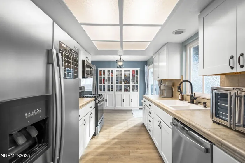 1655 Sabatino, Sparks, Nevada 89434, 4 Bedrooms Bedrooms, ,3 BathroomsBathrooms,Residential,Residential,Sabatino,250058821