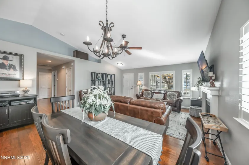 45 Green Spring, Reno, Nevada 89511, 3 Bedrooms Bedrooms, ,2 BathroomsBathrooms,Residential,Residential,Green Spring,250058822