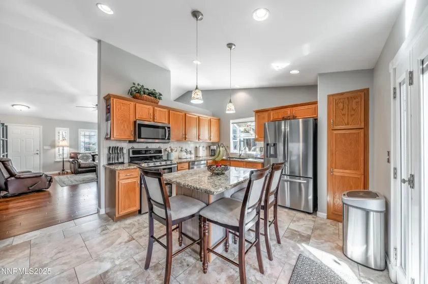 45 Green Spring, Reno, Nevada 89511, 3 Bedrooms Bedrooms, ,2 BathroomsBathrooms,Residential,Residential,Green Spring,250058822