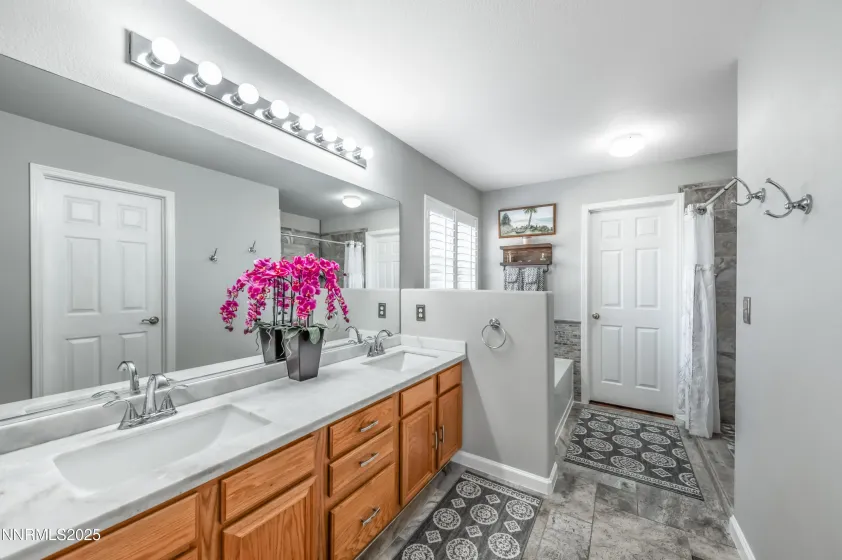 45 Green Spring, Reno, Nevada 89511, 3 Bedrooms Bedrooms, ,2 BathroomsBathrooms,Residential,Residential,Green Spring,250058822