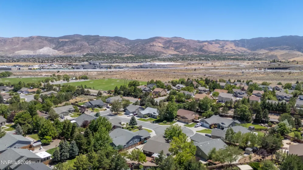 45 Green Spring, Reno, Nevada 89511, 3 Bedrooms Bedrooms, ,2 BathroomsBathrooms,Residential,Residential,Green Spring,250058822