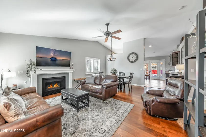 45 Green Spring, Reno, Nevada 89511, 3 Bedrooms Bedrooms, ,2 BathroomsBathrooms,Residential,Residential,Green Spring,250058822