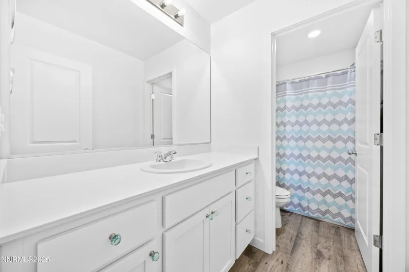 1383 Old Barn, Sparks, Nevada 89436, 3 Bedrooms Bedrooms, ,3 BathroomsBathrooms,Residential,Residential,Old Barn,250058823