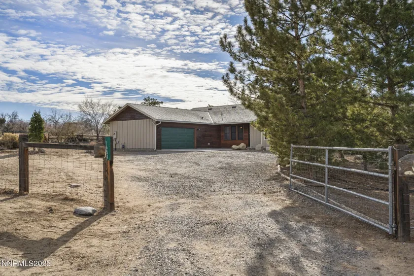 1653 Dees, Minden, Nevada 89423, 3 Bedrooms Bedrooms, ,3 BathroomsBathrooms,Residential,Residential,Dees,250058825