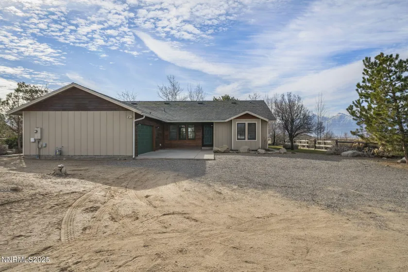 1653 Dees, Minden, Nevada 89423, 3 Bedrooms Bedrooms, ,3 BathroomsBathrooms,Residential,Residential,Dees,250058825