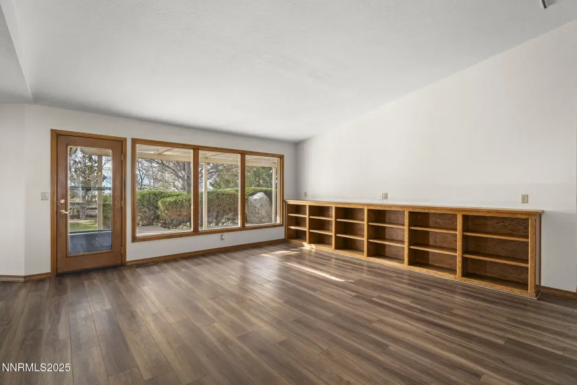 1653 Dees, Minden, Nevada 89423, 3 Bedrooms Bedrooms, ,3 BathroomsBathrooms,Residential,Residential,Dees,250058825