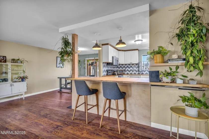 1100 Mission, Reno, Nevada 89503, 3 Bedrooms Bedrooms, ,3 BathroomsBathrooms,Residential,Residential,Mission,250058827